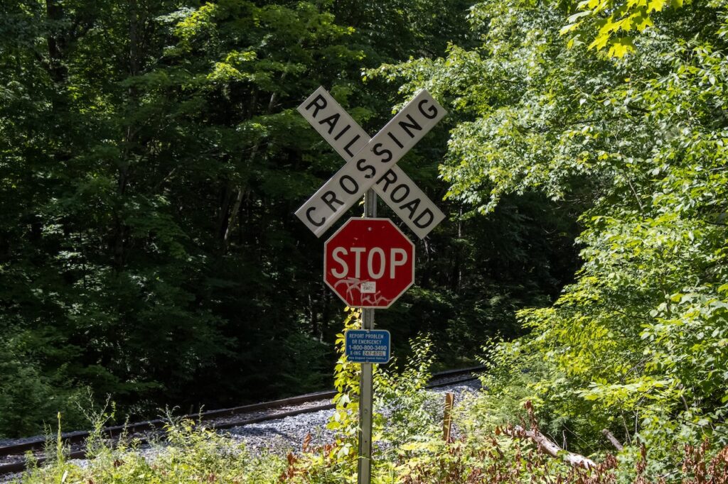 stop crossing road signage